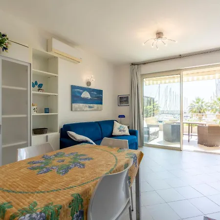 Blue Moon By Interhome Daire Santo Stefano al Mare